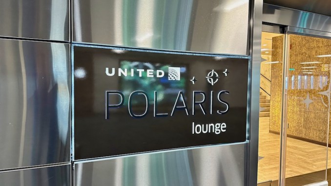 POLARIS LOUNGE AT WASHINGTON DULLES AIRPORT